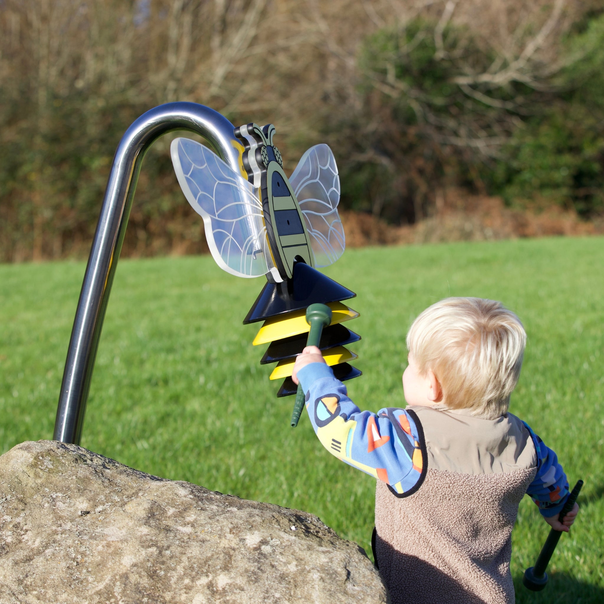 Humlebi udendørs musikinstrument